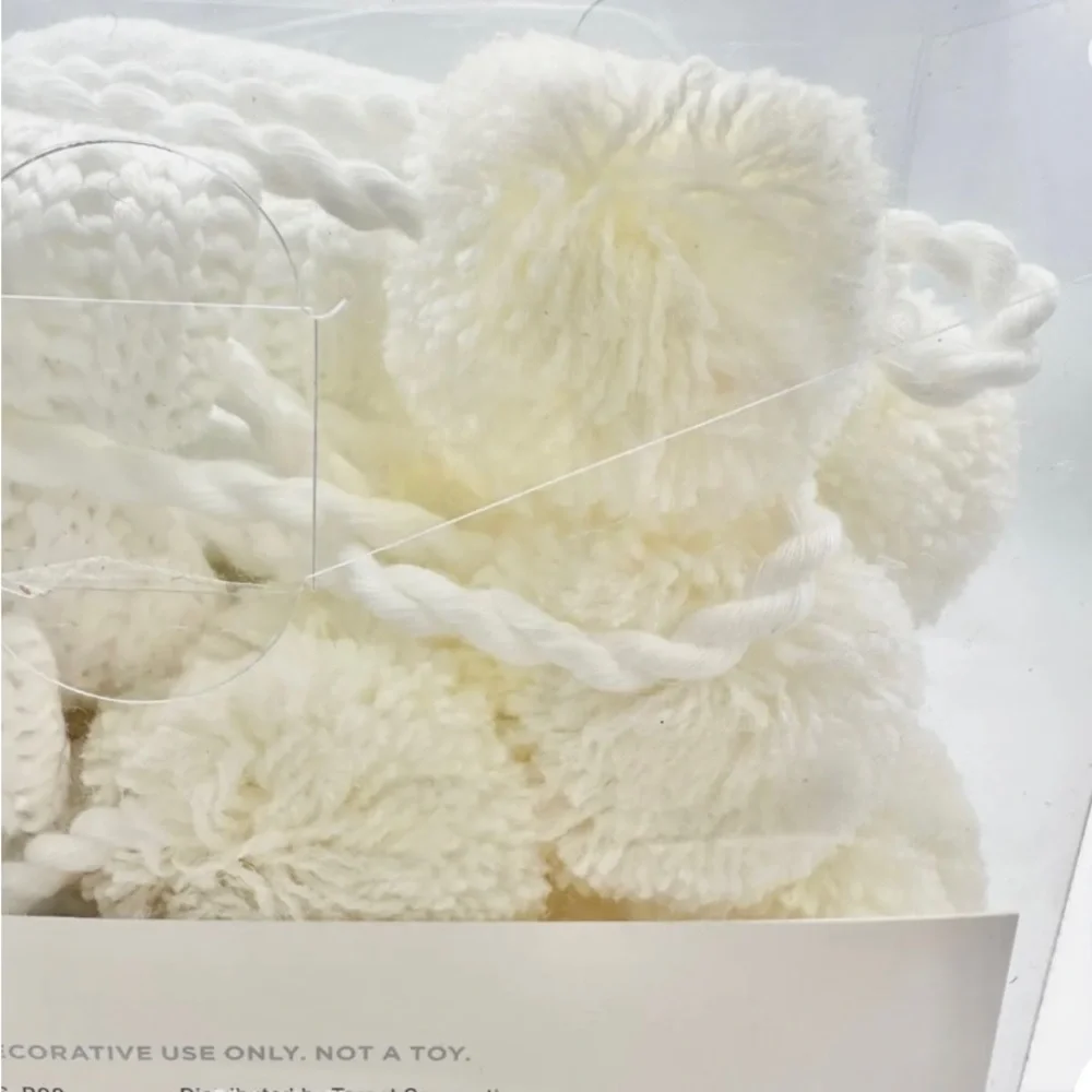 NWT Wonder Shop Banner Peace 6 FT L(1.8 M) White Knit Pom Poms NIB At Target